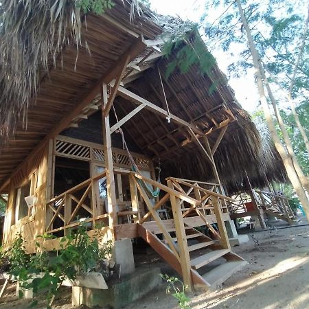 Centro Ubuntu Hotel Isla Grande  Exterior photo